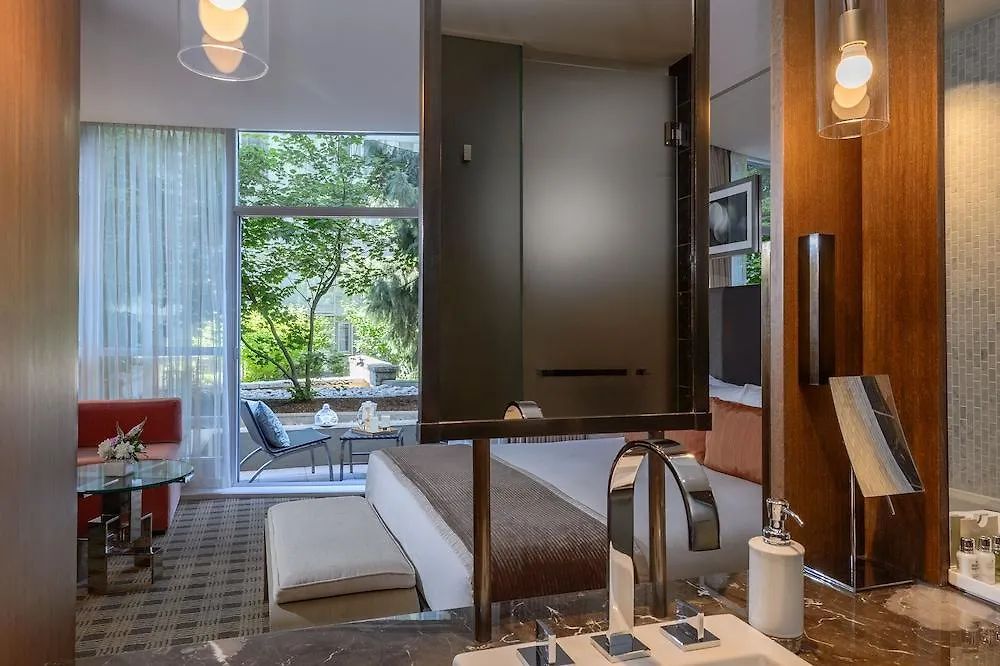 Loden Vancouver 5*,  Kanada