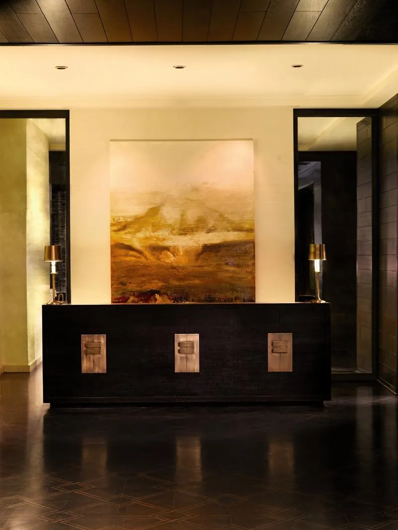 Loden Vancouver 5*,  Canada